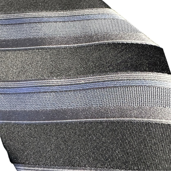 MEN'S DKNY 100% SILK BLACK/SILVER/GREY TIE (NWT) - Picture 2 of 5
